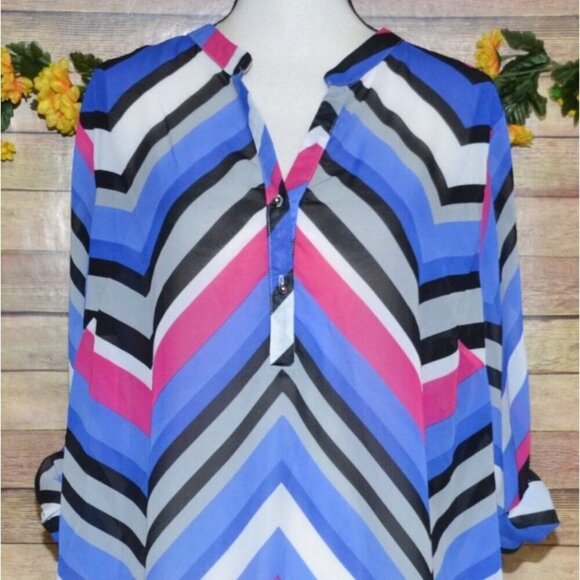 NY Collection Ladies 2X Chiffon Semi Sheer Chevron Stripe Blouse Top Half Button - Picture 2 of 14